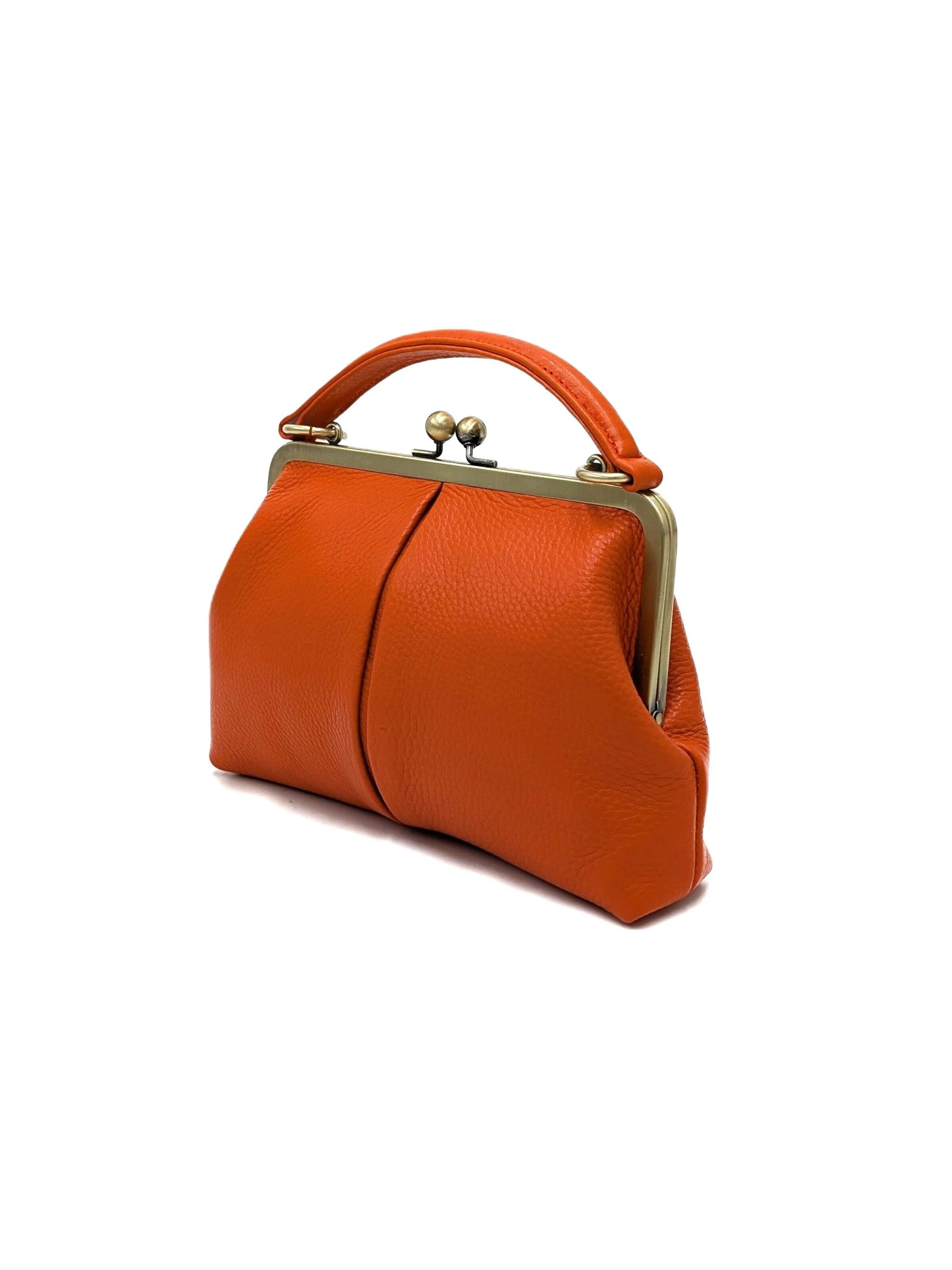 Borsa a mano 'Kleine Olive – Leder Handtasche & Umhängetasche' di Taschenkinder in arancione