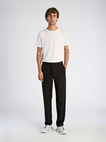 Junk de Luxe Regular Trousers in Black