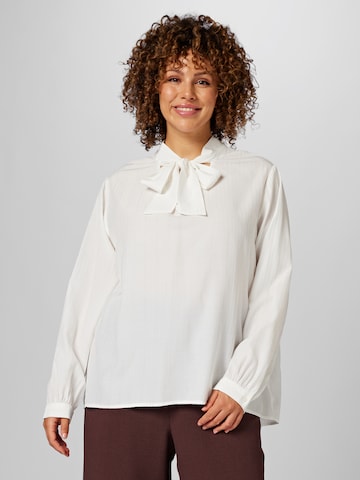 Guido Maria Kretschmer Curvy Blouse 'June' in White: front