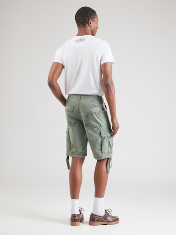 CAMP DAVID Regular Shorts in Grün