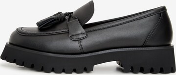 CESARE GASPARI Moccasins in Black: front