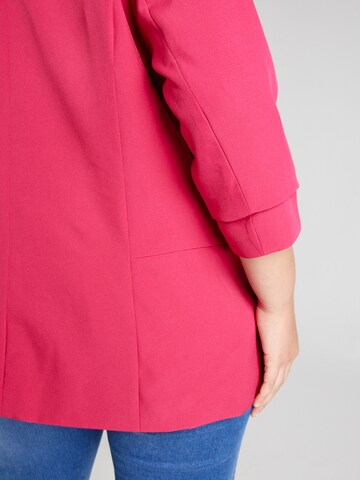 Blazer di ONLY Carmakoma in rosso