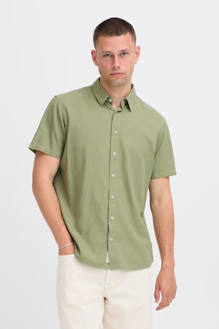 BLEND Regular fit Button Up Shirt 'BHBobby' in Green: front