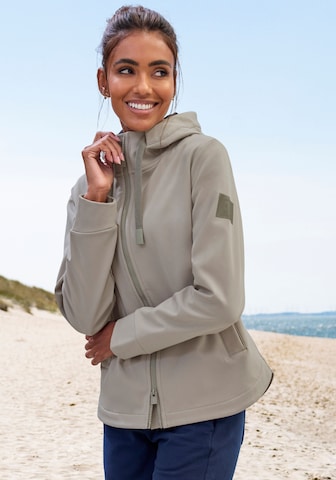 Elbsand Between-Season Jacket in Green: front