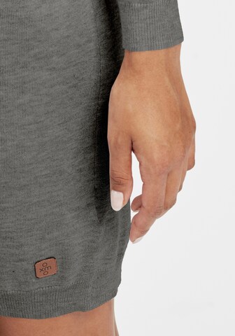 Oxmo - Vestido de malha 'Ella' em cinzento