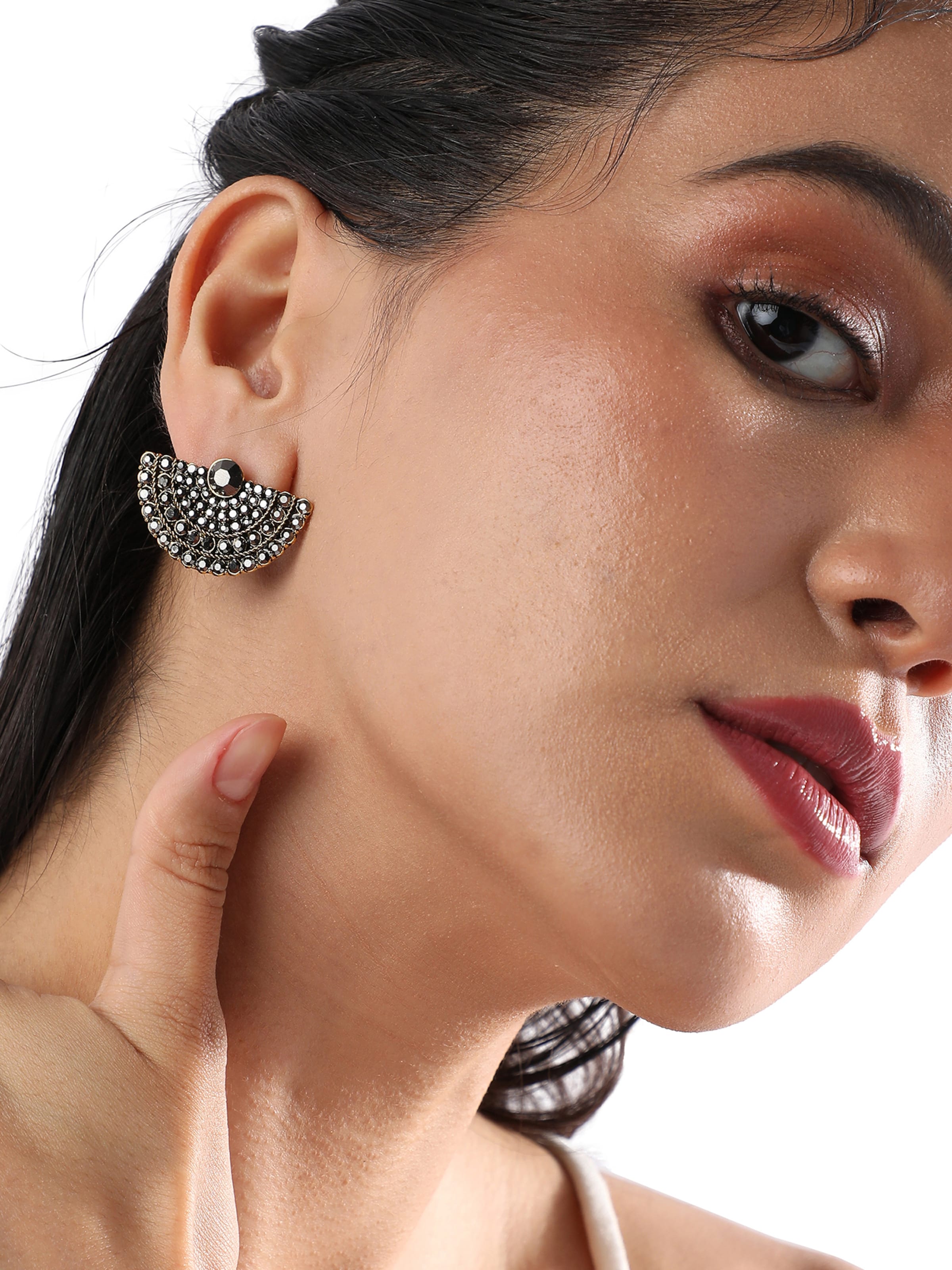Boucles d'oreilles 'Munmun' SOHI en argent : devant