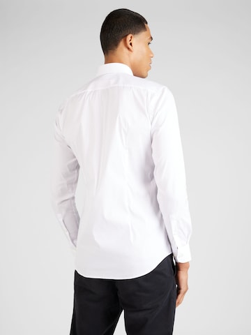 balta BOSS Black Priglundantis modelis Dalykinio stiliaus marškiniai 'P-Hank'