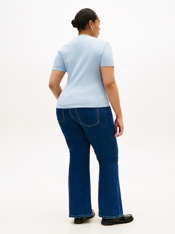 Tommy Hilfiger Curve T-Shirt 'CODY' in Blau