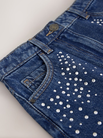 Next Rok in Blauw