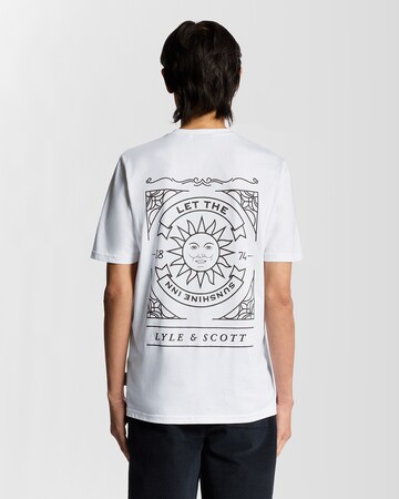 Lyle & Scott Shirt ' Sunshine Inn' in Wit: voorkant