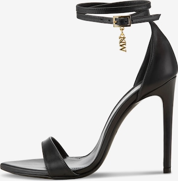 Nicowa Strap Sandals in Black: front