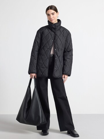 Lindex Демисезонная куртка 'Lucille' в Черный: спереди