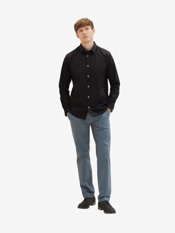 Regular Pantalon chino TOM TAILOR en bleu : devant