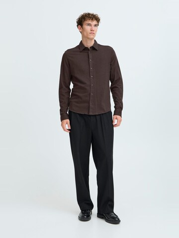 Coupe regular Chemise ' CFARKAN ' Casual Friday en marron
