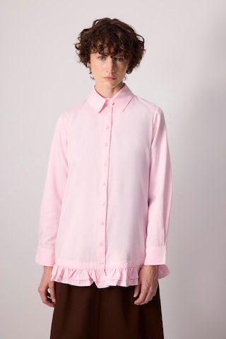 Touche Prive Blouse in Roze: voorkant