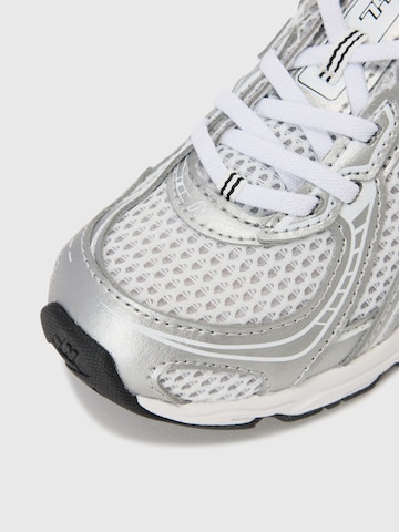 new balance Sneaker '740' in Silber