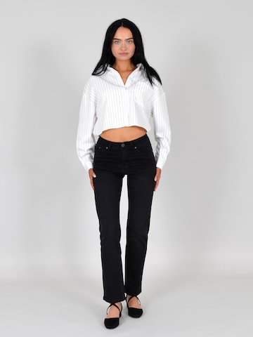 esra Regular Jeans in Grau