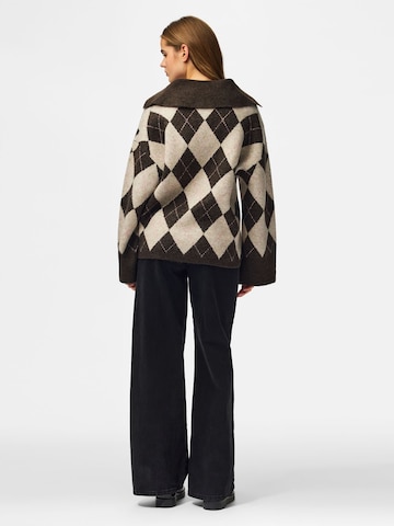 PIECES Cardigan 'PCAlva' i brun