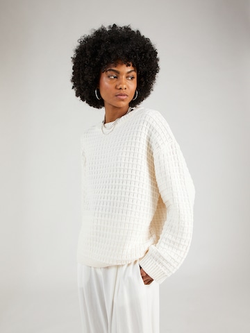 Pullover 'OTINKA' di b.young in bianco: frontale