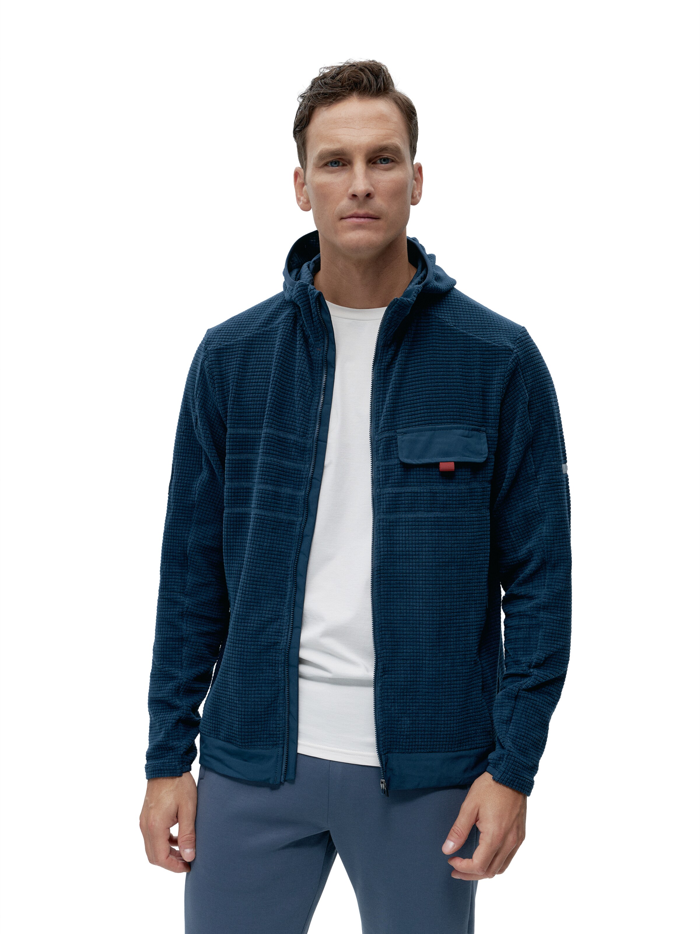 Born Living Yoga Sporttop ' Baikal ' in Blauw: voorkant