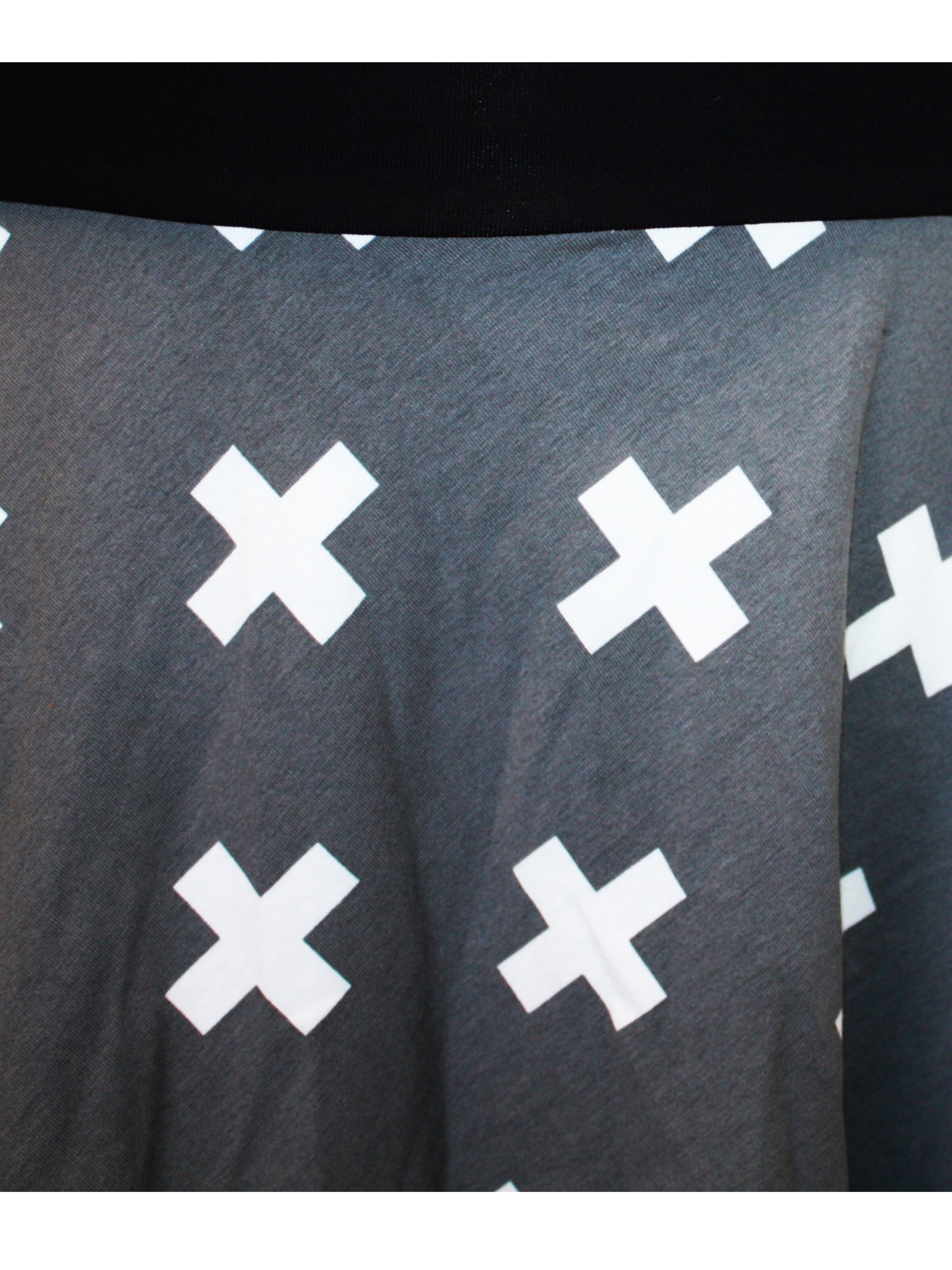 dunkle design Skirt 'Kreuz' in Grey