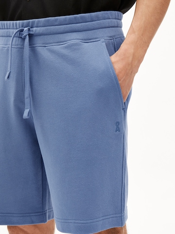 Regular Pantalon ' MAARCO ' ARMEDANGELS en bleu