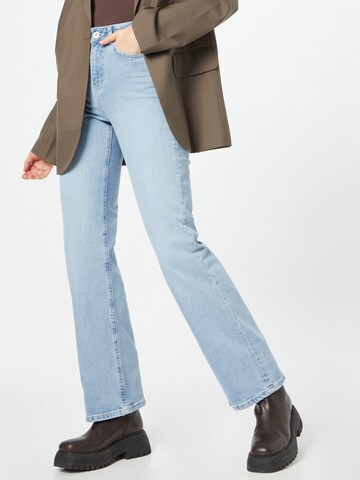 PIECES Regular Jeans 'Holly' in Blauw: voorkant