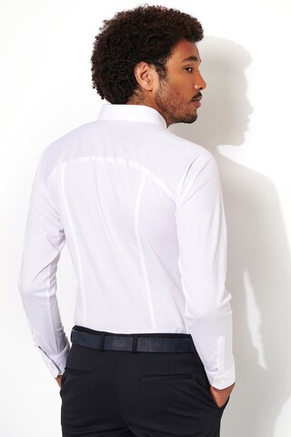 Coupe slim Chemise DESOTO en blanc