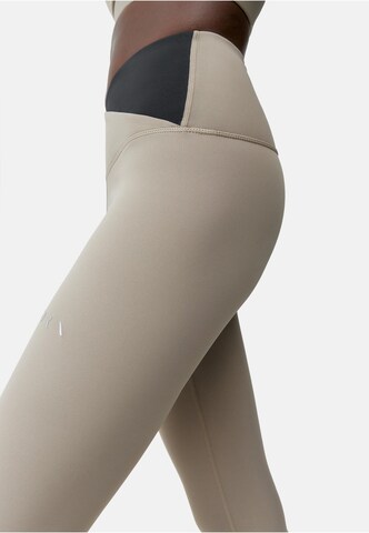 Born Living Yoga Skinny Leggings 'Cleo' in Beige