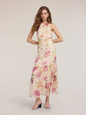 Robe MOTIVI en beige