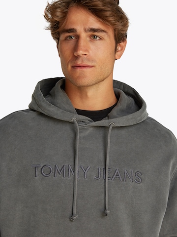 Tommy Jeans Sweatshirt in Grau