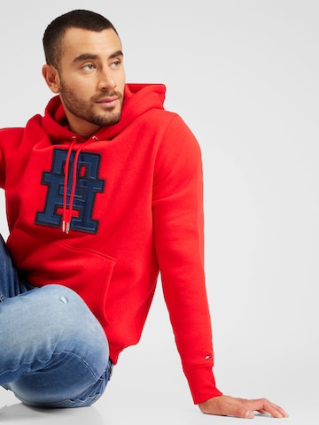 TOMMY HILFIGER Sweatshirt in Rot