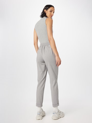 Dorothy Perkins Regular Pleat-front trousers in Grey