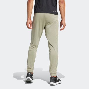 ADIDAS PERFORMANCE Tapered Sporthose 'Essentials' in Grün