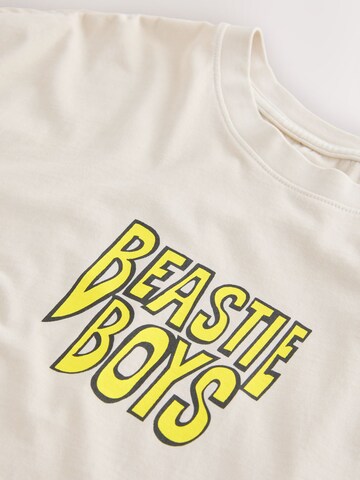 T-Shirt Next en blanc