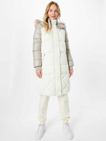 River Island Winter Coat in White: front