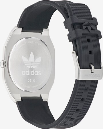 ADIDAS ORIGINALS Analoguhr 'Originals' in Schwarz