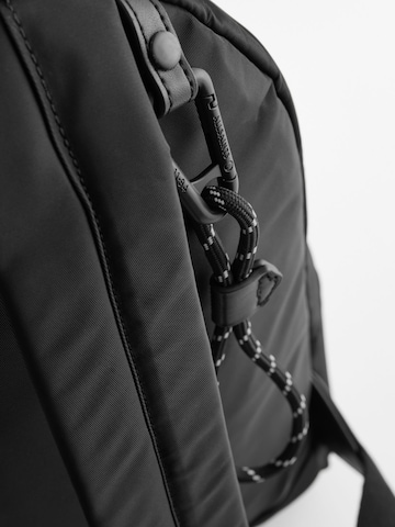 smALLSAINTS - Mochila em preto