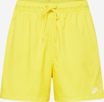Nike Sportswear Обычный Штаны 'Club' в Желтый: спереди
