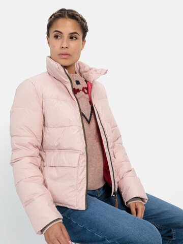 CAMEL ACTIVE Cropped Pufferjacke aus recyceltem Polyester in Pink
