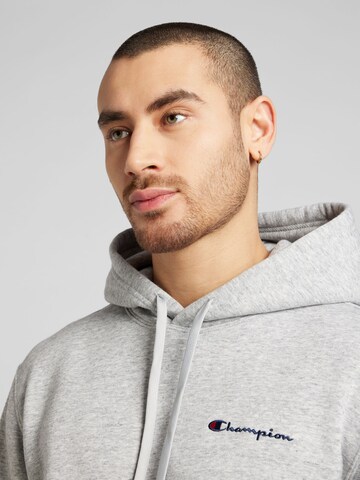 Champion Authentic Athletic Apparel Sweatshirt in Grau