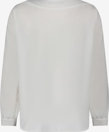 Betty Barclay Blouse in Wit