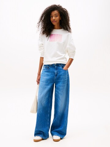 Tommy Jeans Μπλούζα φούτερ σε λευκό