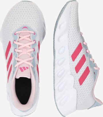 ADIDAS PERFORMANCE - Sapatilha de corrida 'SWITCH RUN' em branco