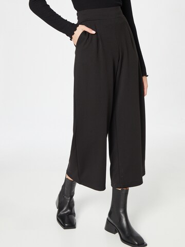 Wide Leg Pantalon à pince 'Kate' ICHI en noir : devant