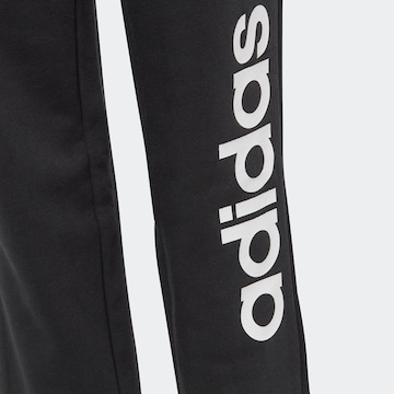 ADIDAS SPORTSWEAR Tapered Παντελόνι φόρμας 'Essentials Linear Logo' σε μαύρο