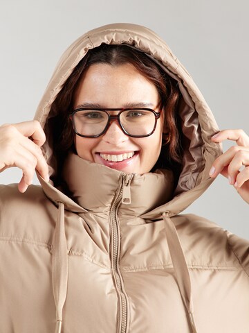 Vero Moda Curve Between-Season Jacket in Grey