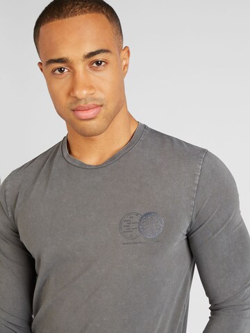 T-Shirt s.Oliver en gris