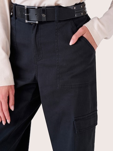 Camomilla Italia Loose fit Trousers 'Piker' in Black