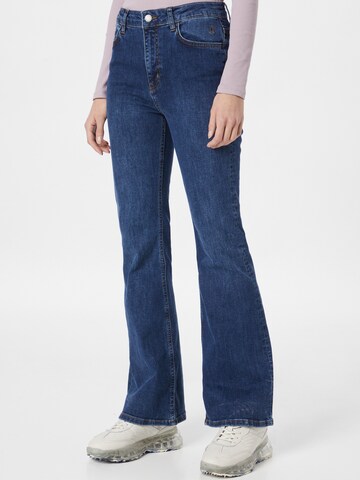 NU-IN Flared Jeans in Blue: front